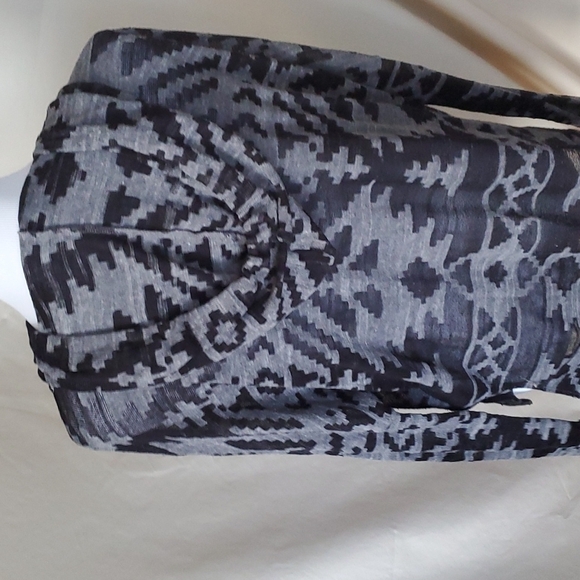 Hollister Aztec Hoodie SZ XS/SM - Picture 4 of 8